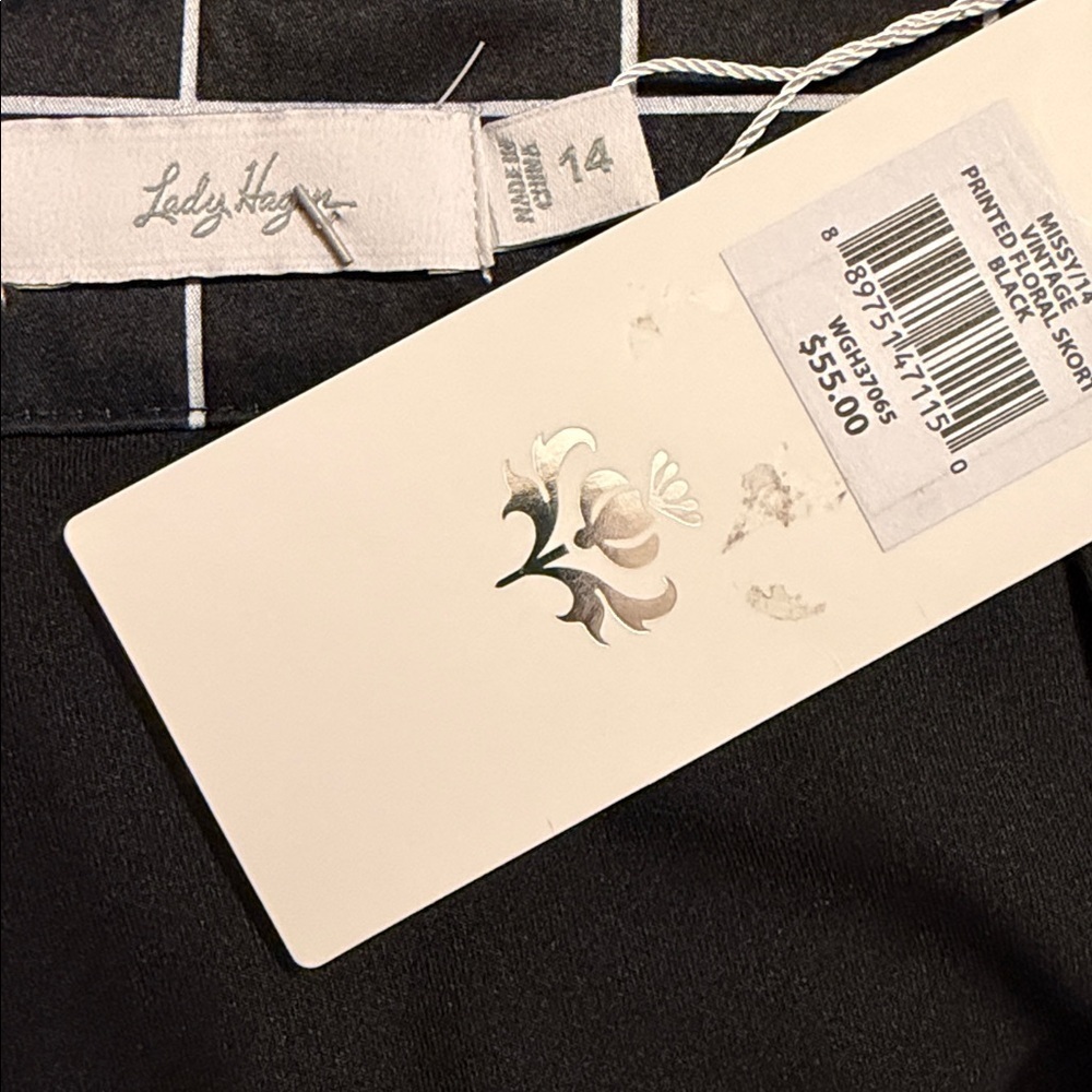 Lady Hagen Black and White Patterned skort - Picture 2 of 2